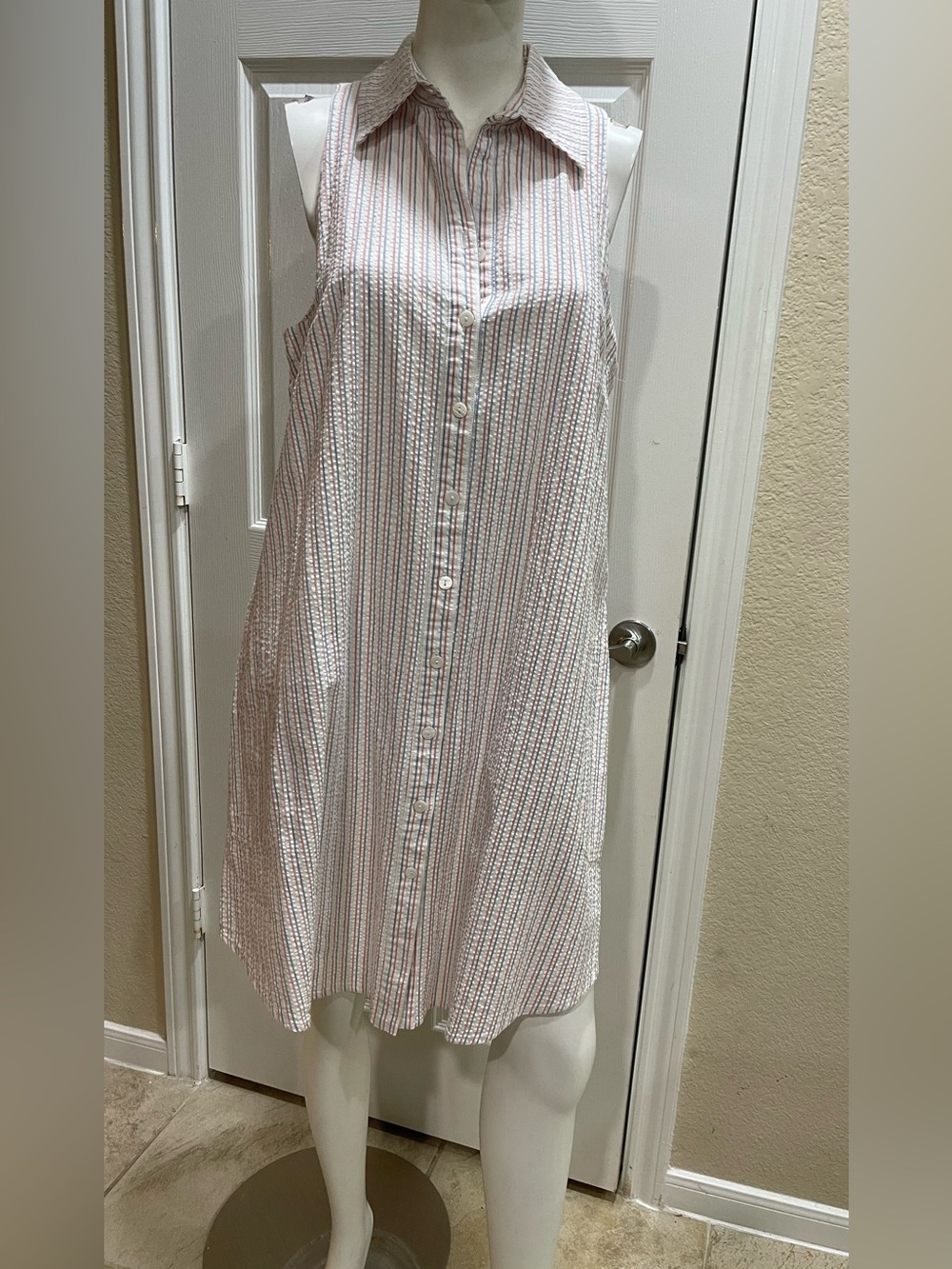 Finley Sleeveless Seersucker Shirt Dress Red White Blue Striped Women Size Large